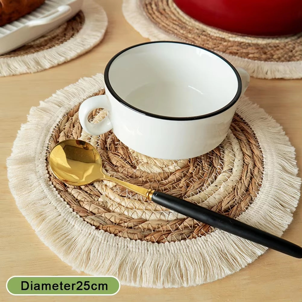 Napperons ronds en rotin – Tissés à la main 🧺 | Lot de 6 pièces ✨